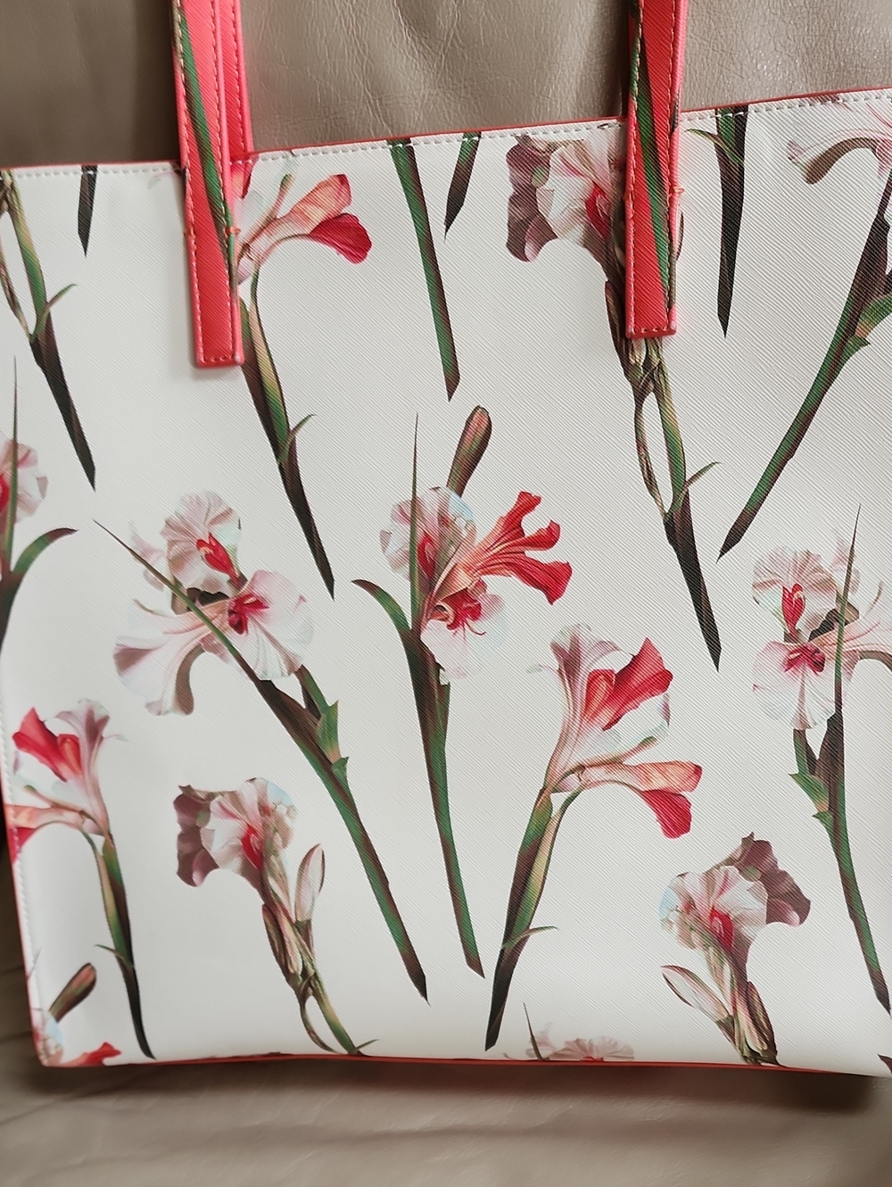 Ted Baker The Icon Women's White Coral Floral Tote Preowned - Picture 6 of 11